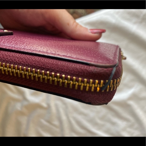 GUC authentic Kate Spade wallet - Picture 3 of 8